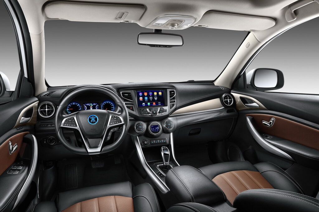 BYD Song интерьер